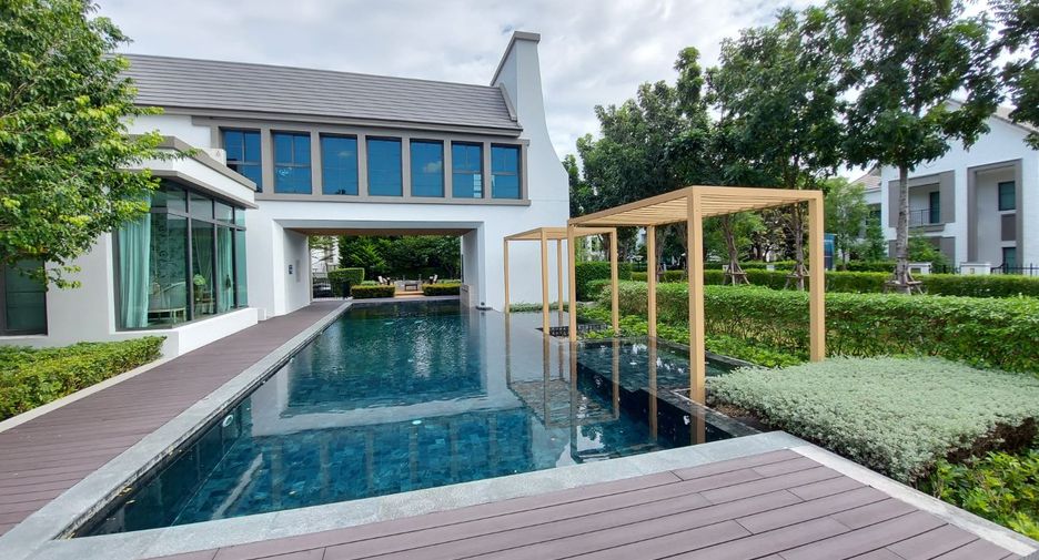 Villa en alquiler de 4 habitaciones en Mueang Samut Prakan, Samut Prakan