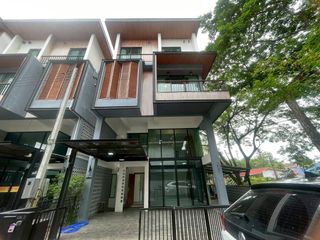 For Rent 2 Bedroom Townhouse In Mueang Chiang Mai