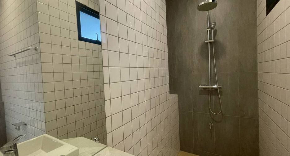 For rent and for sale 2 bedrooms townhouse in Mueang Chiang Mai, Chiang Mai