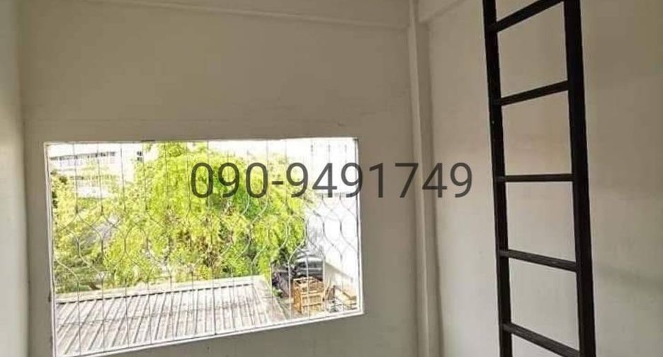 For rent 3 bedrooms townhouse in Chatuchak, Bangkok