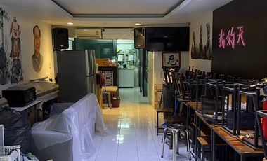 For sale 3 bedrooms retail Space in Mueang Chiang Mai, Chiang Mai