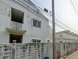 For sale 18 bed warehouse in Bang Khun Thian, Bangkok