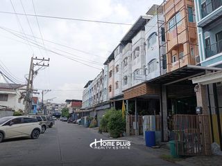 Local comercial en venta de 2 habitaciones en Lam Luk Ka, Pathum Thani