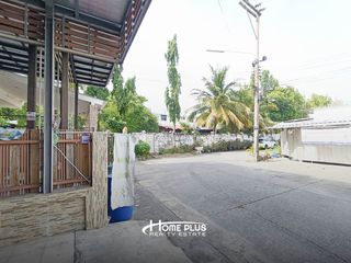 Local comercial en venta de 2 habitaciones en Lam Luk Ka, Pathum Thani
