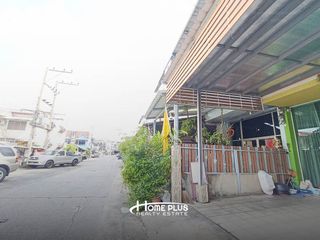 Local comercial en venta de 2 habitaciones en Lam Luk Ka, Pathum Thani