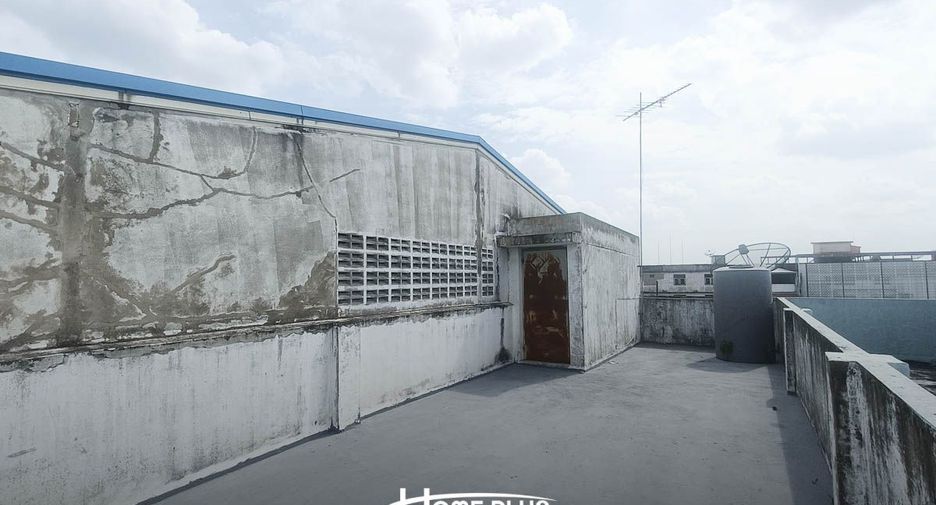 出售 2 卧室 商业空间 在 Lam Luk Ka, Pathum Thani