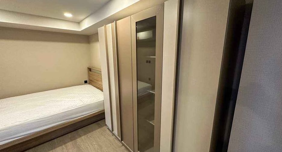 For rent 2 ベッドルーム condo in Pathum Wan, Bangkok