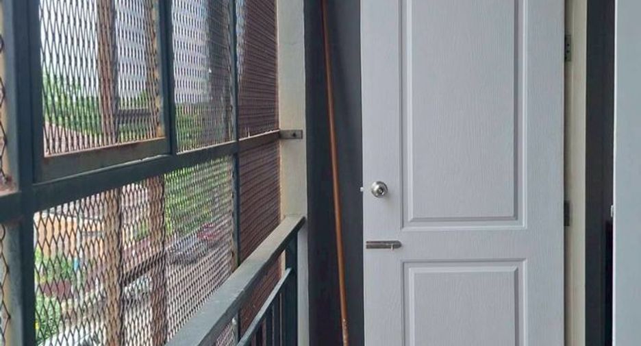 Аренда и продажа торговое помещение в Si Racha, Чонбури