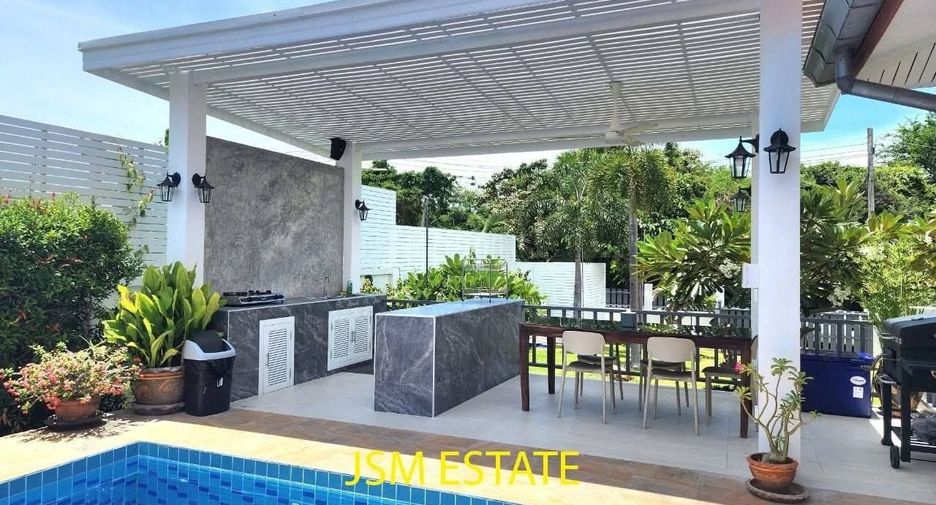For rent 4 bedrooms house in Hua Hin, Prachuap Khiri Khan