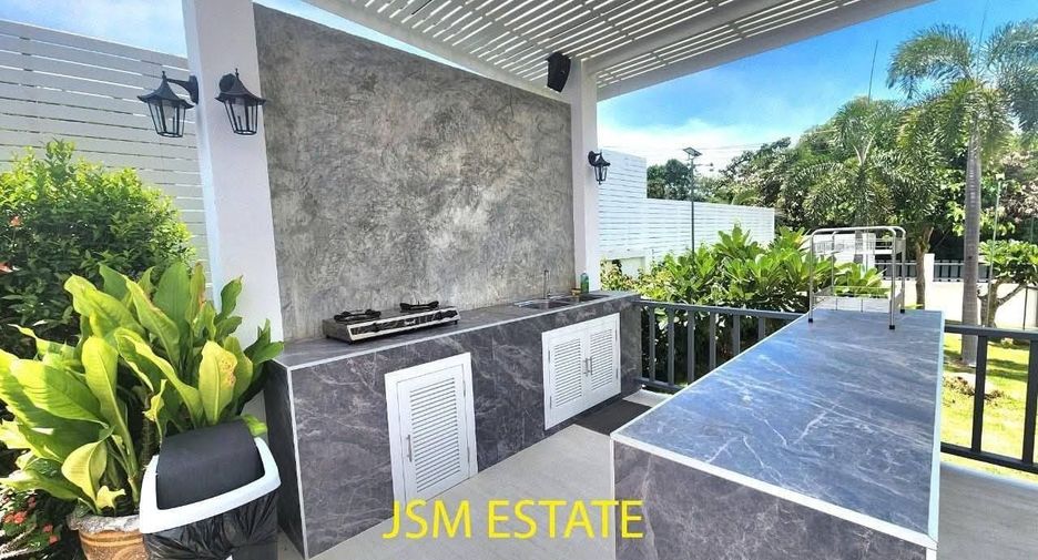 For rent 4 bedrooms house in Hua Hin, Prachuap Khiri Khan