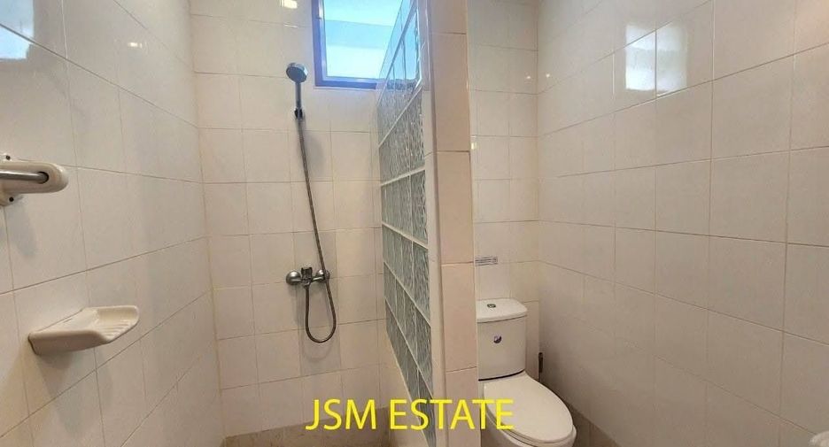 For rent 4 bedrooms house in Hua Hin, Prachuap Khiri Khan
