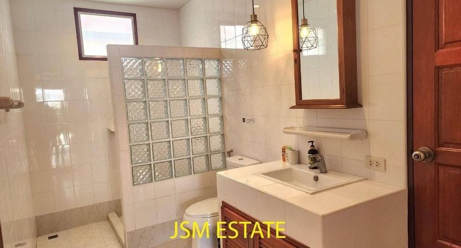 For rent 4 bedrooms house in Hua Hin, Prachuap Khiri Khan