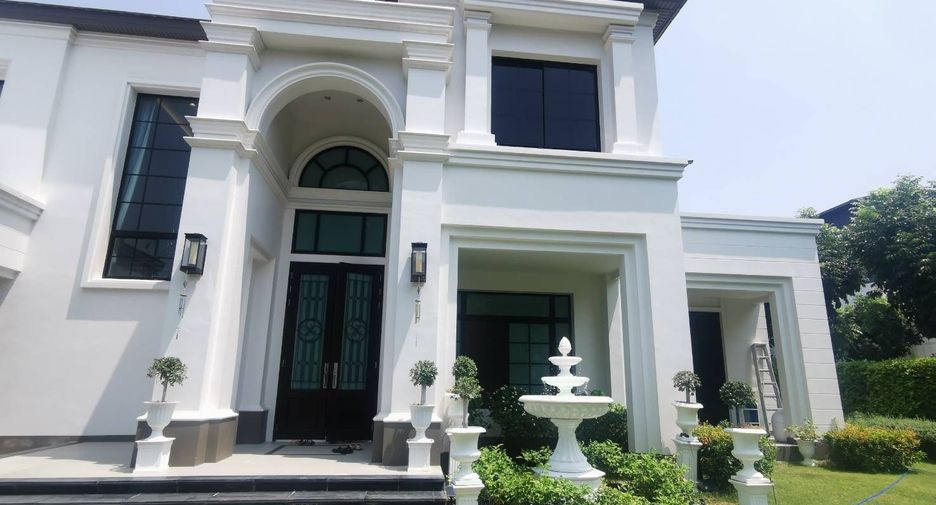 For sale 4 bedrooms house in Suan Luang, Bangkok