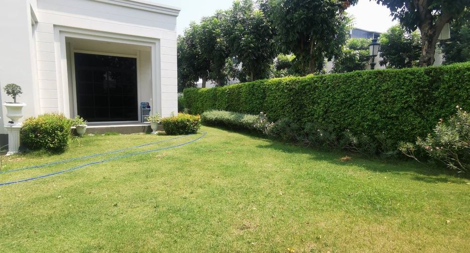 For sale 4 bedrooms house in Suan Luang, Bangkok