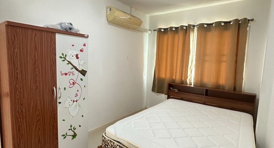 For sale 3 bedrooms townhouse in Phan Thong, Chonburi