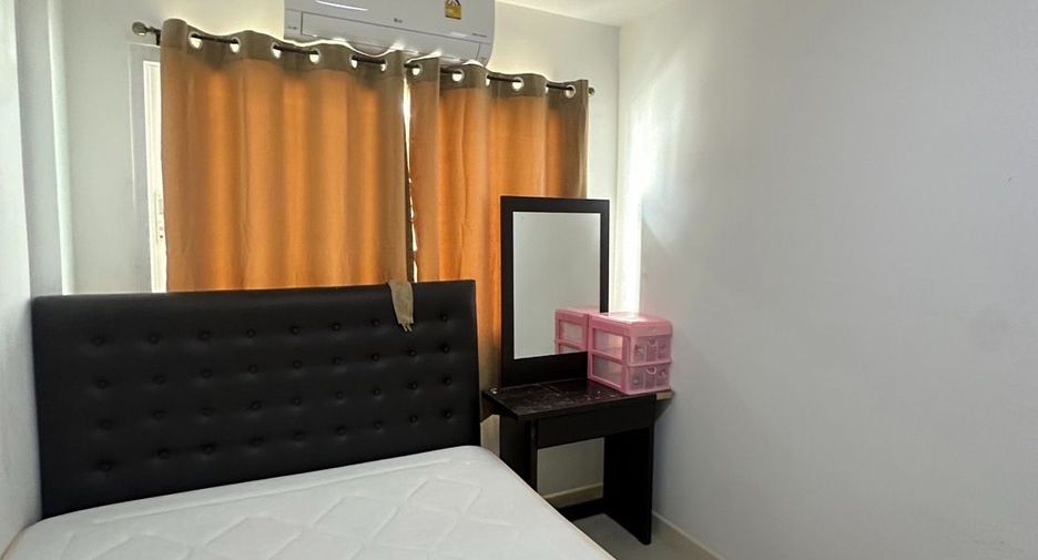 For sale 3 bedrooms townhouse in Phan Thong, Chonburi