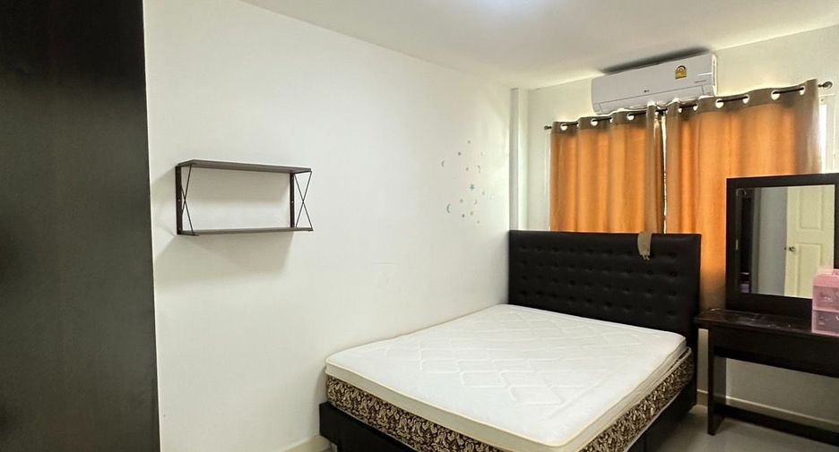 For sale 3 bedrooms townhouse in Phan Thong, Chonburi