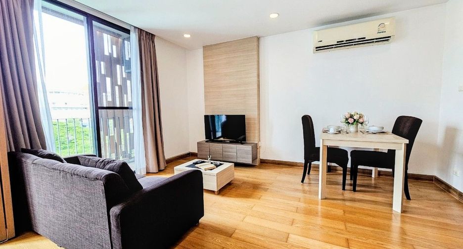 Apartamento con servicios en alquiler de 1 habitaciones en Khlong Toei, Bangkok