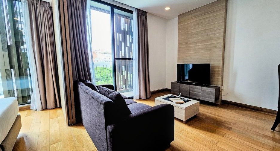 Apartamento con servicios en alquiler de 1 habitaciones en Khlong Toei, Bangkok