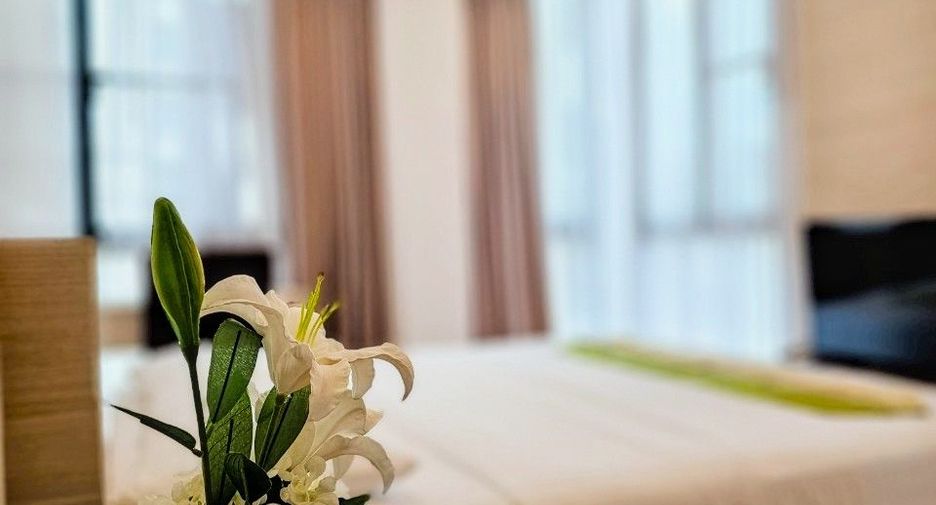 Apartamento con servicios en alquiler de 1 habitaciones en Khlong Toei, Bangkok