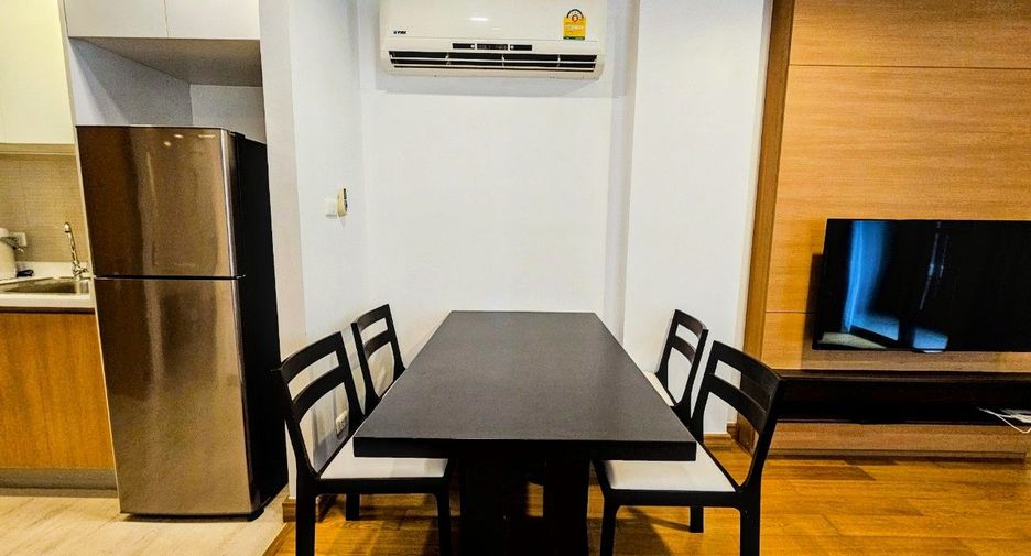 À louer 1 chambre appartement avec services à Khlong Toei, Bangkok