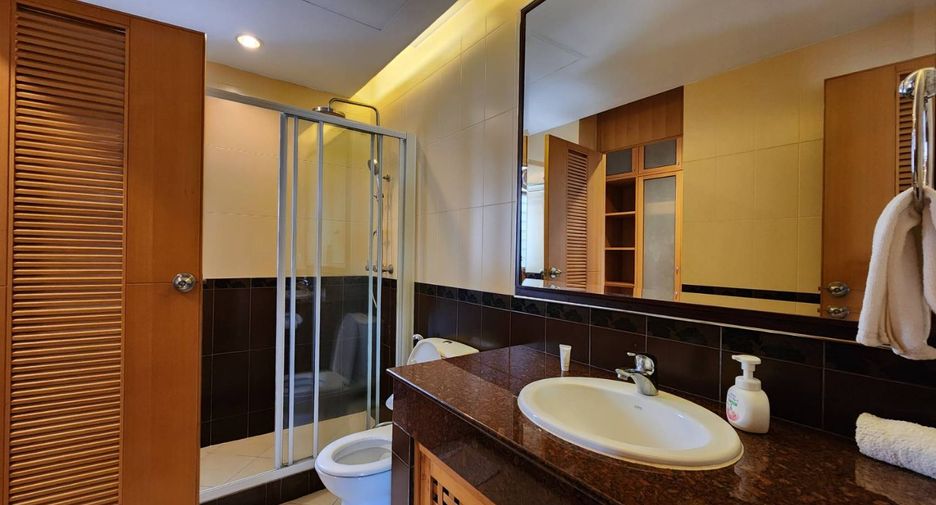 For rent 2 ベッドルーム apartment in Bang Rak, Bangkok