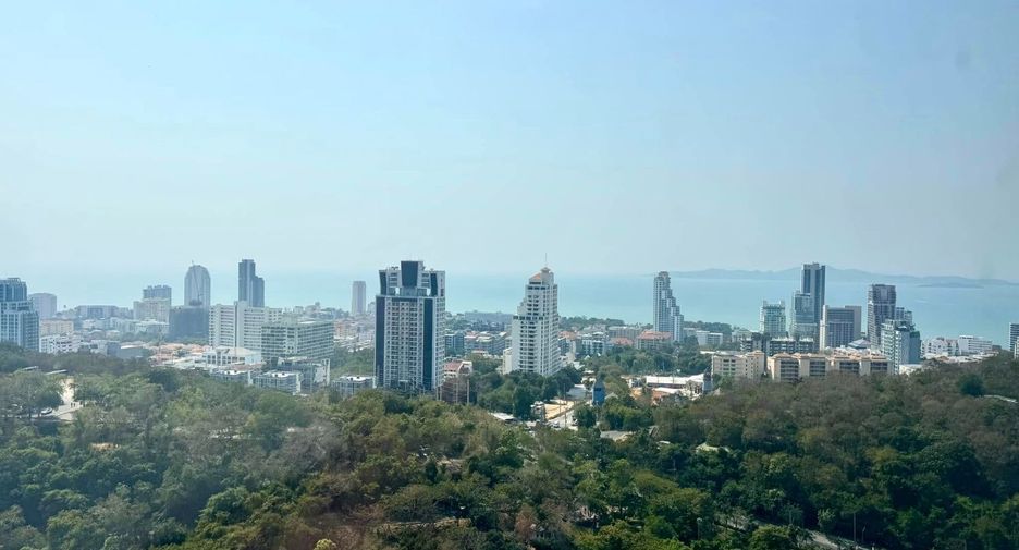 For sale 2 ベッドルーム condo in Bang Lamung, Chonburi