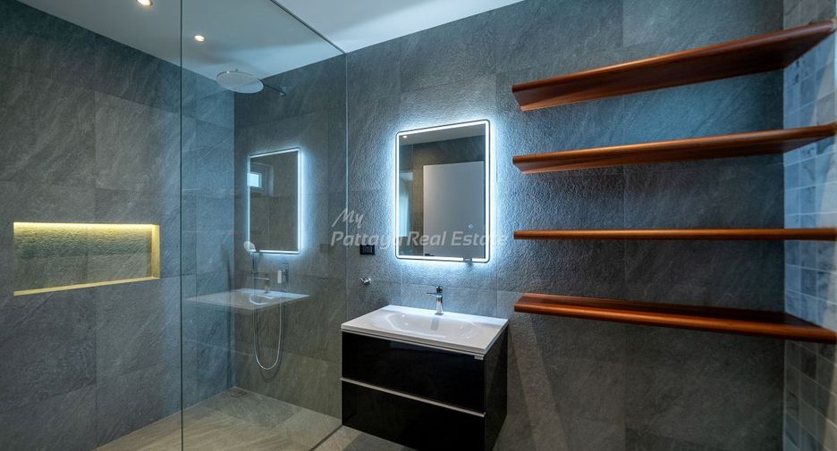 For sale 6 ベッドルーム house in Bang Lamung, Chonburi