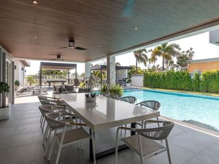For sale 6 ベッドルーム house in Bang Lamung, Chonburi