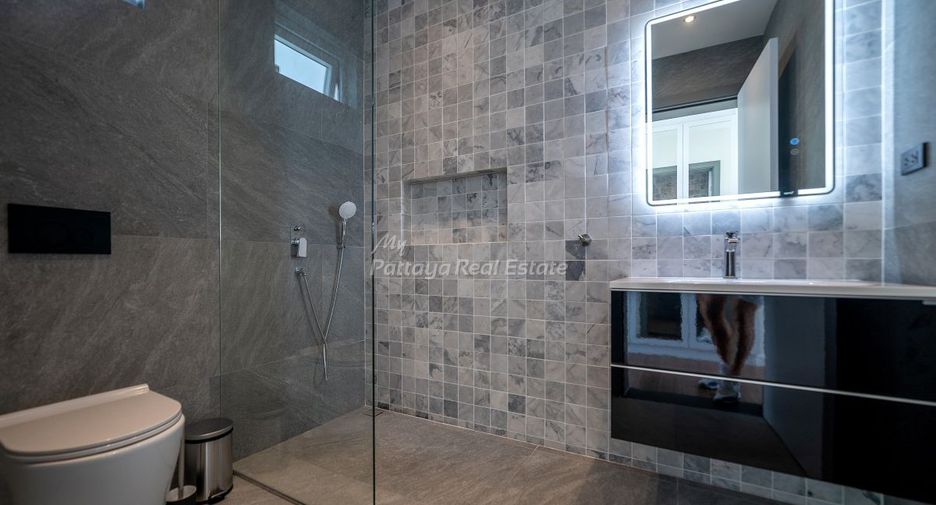 For sale 6 ベッドルーム house in Bang Lamung, Chonburi