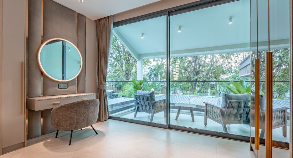 For sale 4 bedrooms villa in Bang Lamung, Chonburi