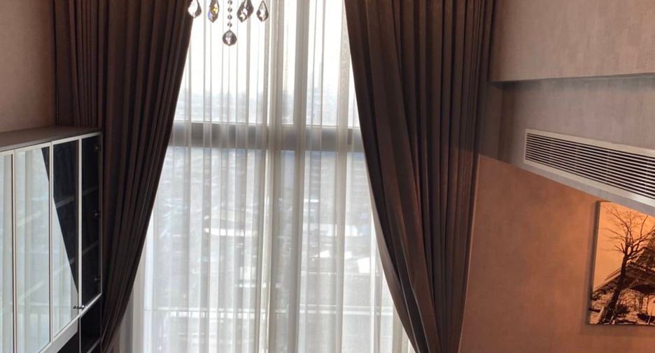 For rent 2 bedrooms condo in Pathum Wan, Bangkok
