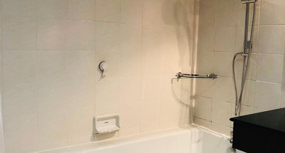 Продажа 3 спальни кондо в Щаттхана, Бангкок