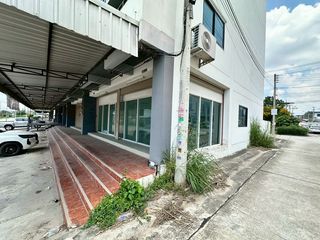 À vendre 12 chambres local commercial à Si Racha, Chonburi