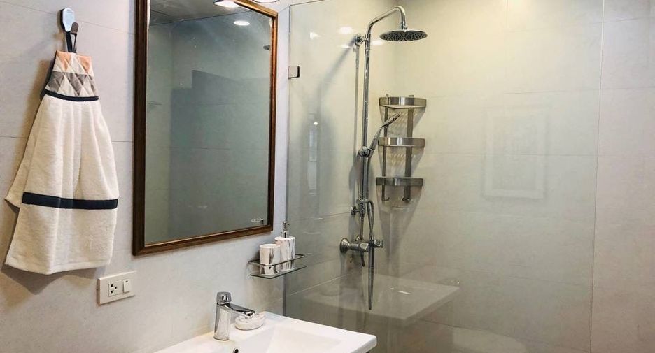À vendre 3 chambres condo à Watthana, Bangkok
