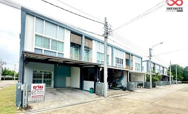For sale 3 ベッドルーム townhouse in Bang Kruai, Nonthaburi