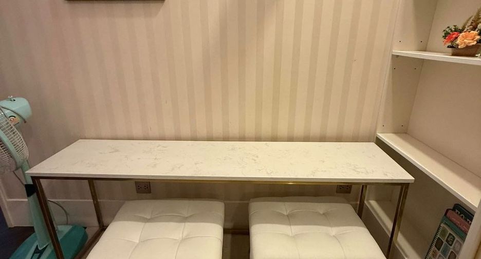 For rent 2 bedrooms condo in Sattahip, Chonburi