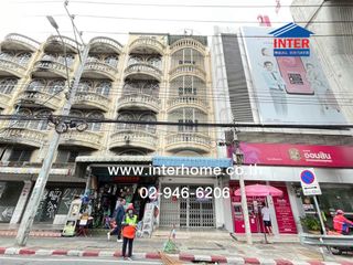 For sale 3 bed retail Space in Bangkok Yai, Bangkok