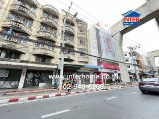 For sale 3 bed retail Space in Bangkok Yai, Bangkok