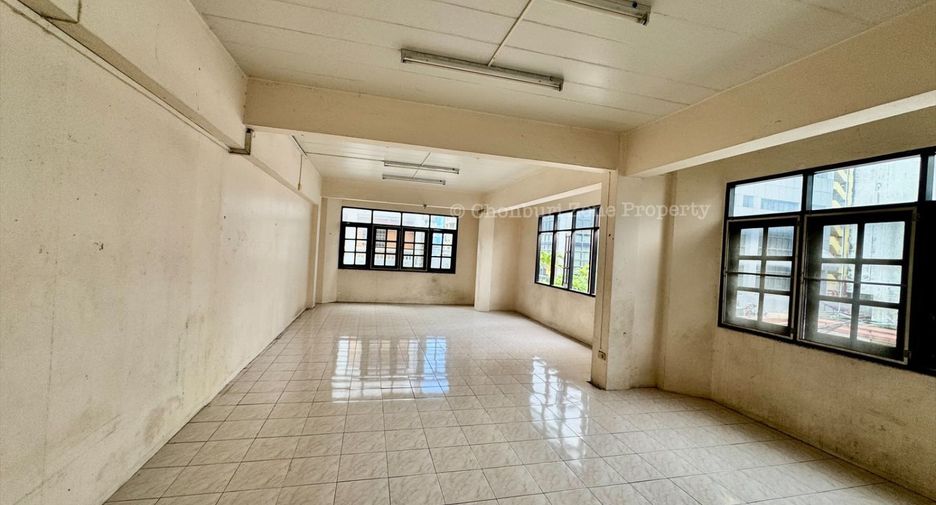 For rent and for sale retail Space in Si Racha, Chonburi