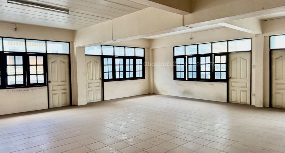 For rent and for sale retail Space in Si Racha, Chonburi