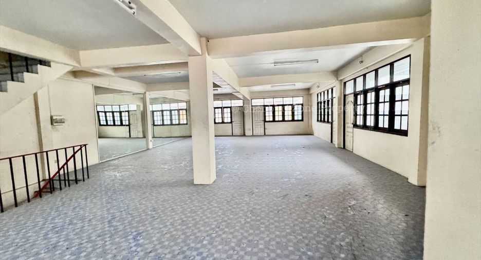 For rent and for sale retail Space in Si Racha, Chonburi