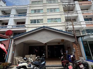 For sale 12 Beds retail Space in Bang Lamung, Chonburi