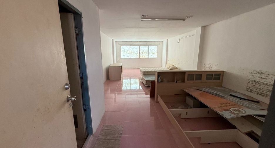 For sale 12 bedrooms retail Space in Bang Lamung, Chonburi