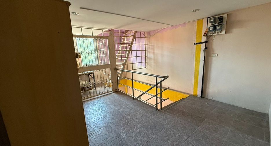 For sale 12 bedrooms retail Space in Bang Lamung, Chonburi
