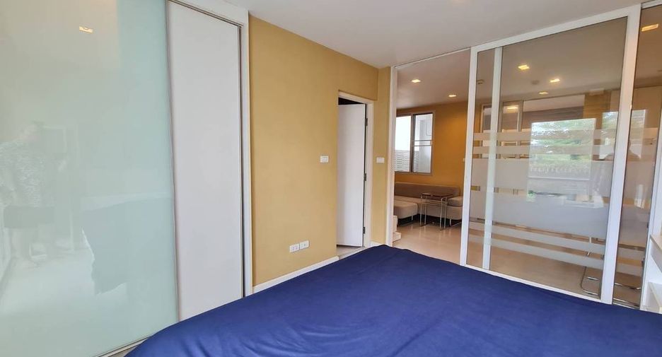 For sale 1 bed condo in Phra Khanong, Bangkok