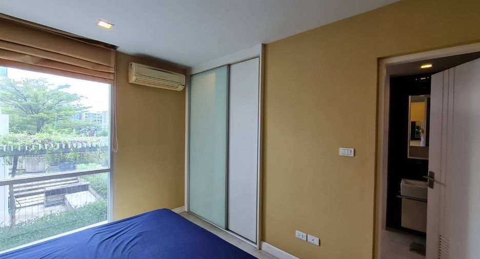 For sale 1 bed condo in Phra Khanong, Bangkok