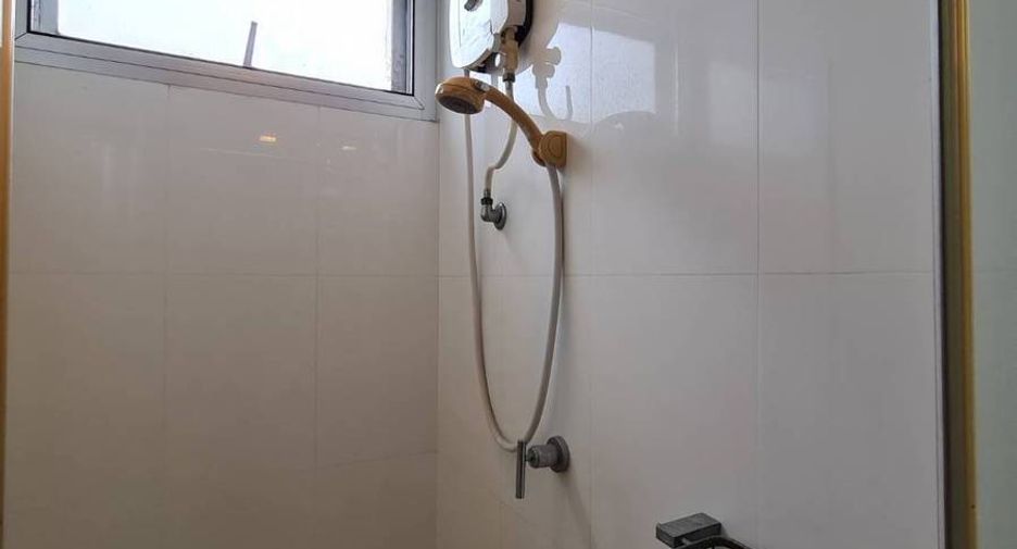 For sale 1 bed condo in Phra Khanong, Bangkok