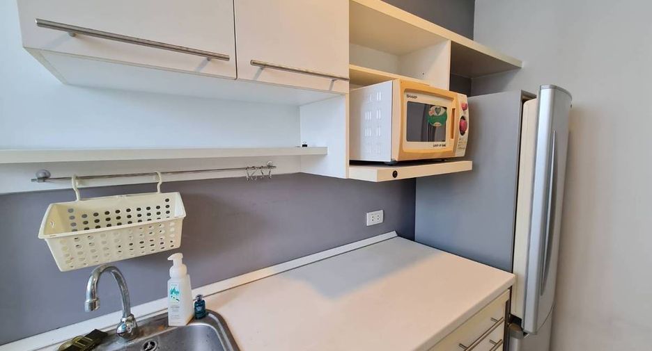 For sale 1 bed condo in Phra Khanong, Bangkok