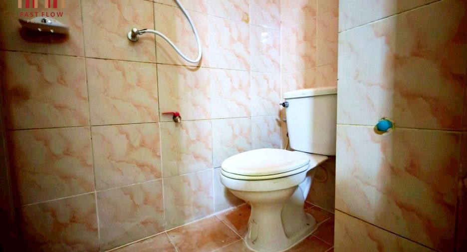 For sale 75 ベッドルーム apartment in Mueang Samut Sakhon, Samut Sakhon